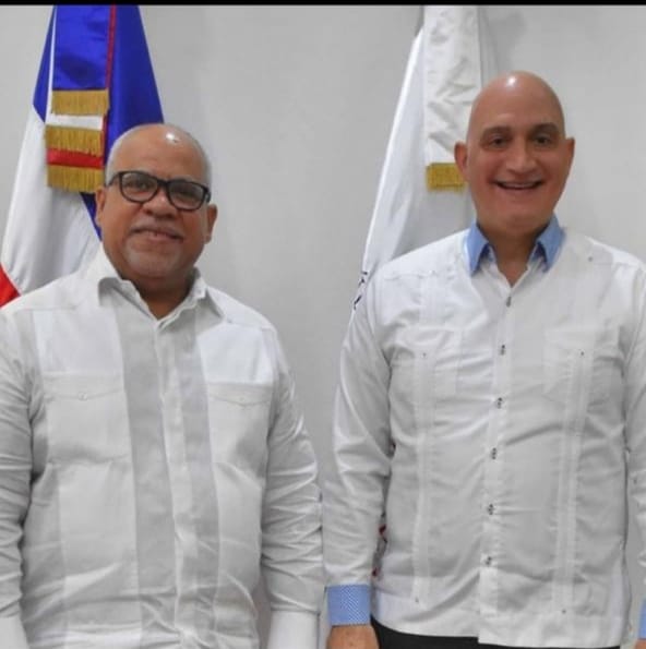 Director de Promipyme sostiene encuentro con ministro de Planificación y Desarrollo